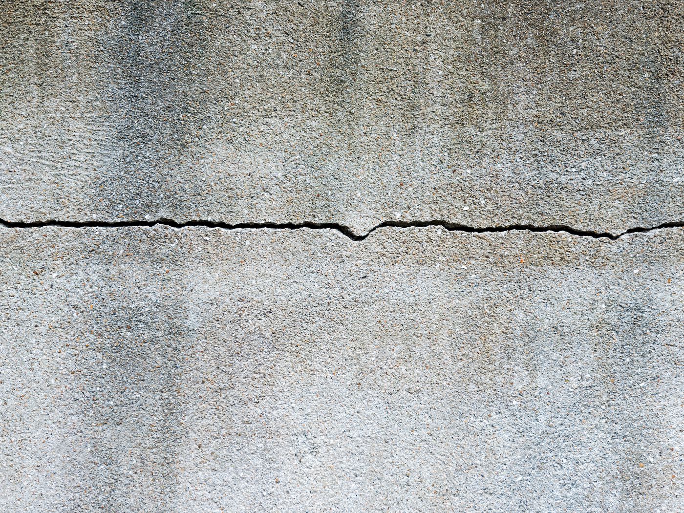Leak and crack in concrete